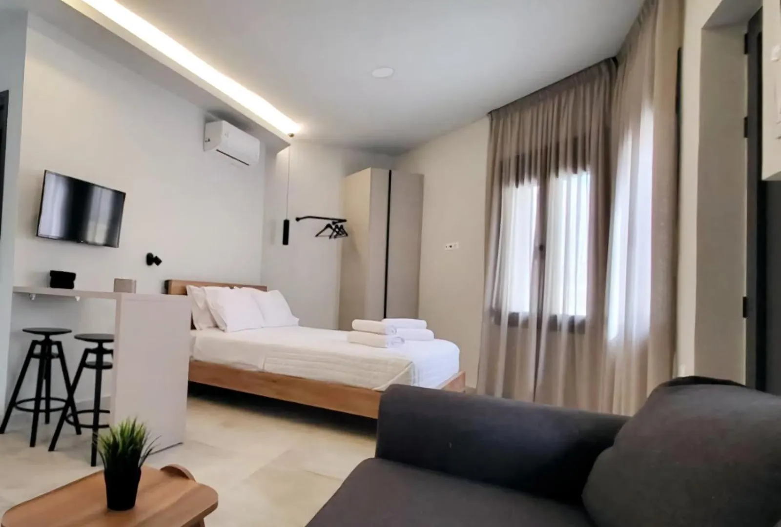 Basil Central Studio - By Checkin Heraklion  Apartment